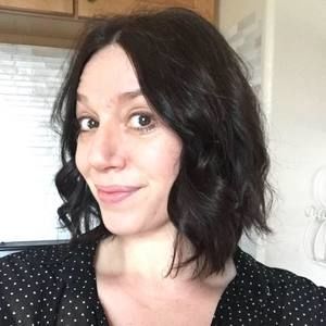 Meet your Posher, Lara